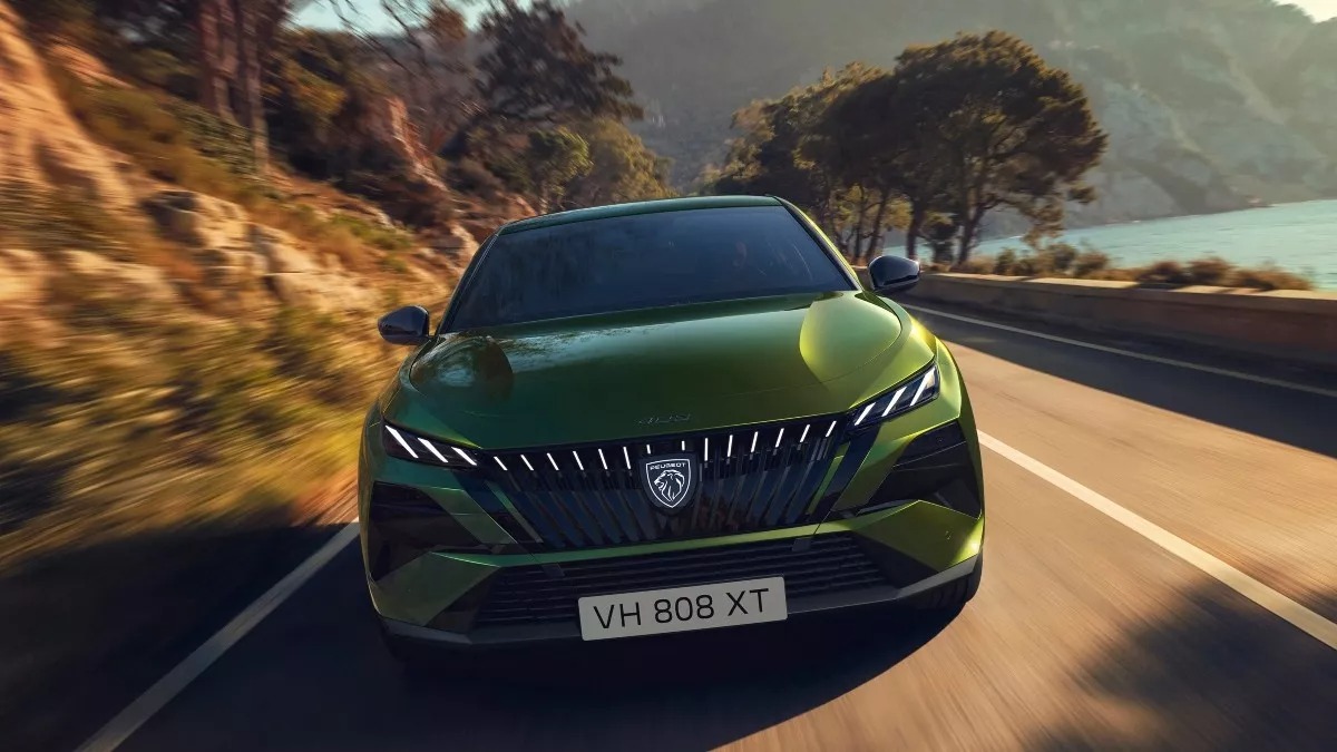 Αυτό είναι το νέο Peugeot 408