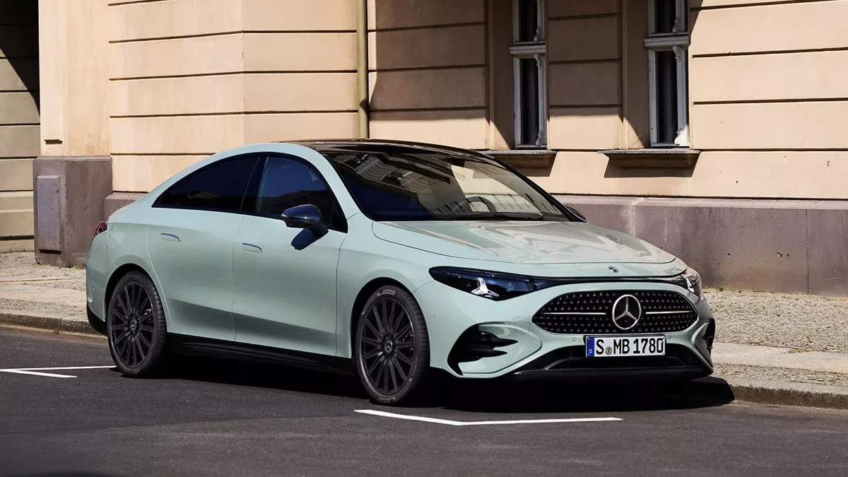 Νέα Mercedes-Benz CLA Hybrid