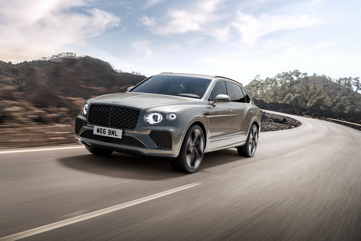 Η Bentley ξεπερνά τα όρια της παραδοσιακής premium αυτοκίνησης