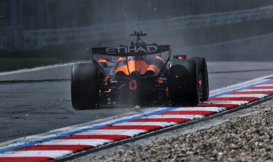 Η McLaren απαντά με “Macarena” φτερό στην Αυστρία