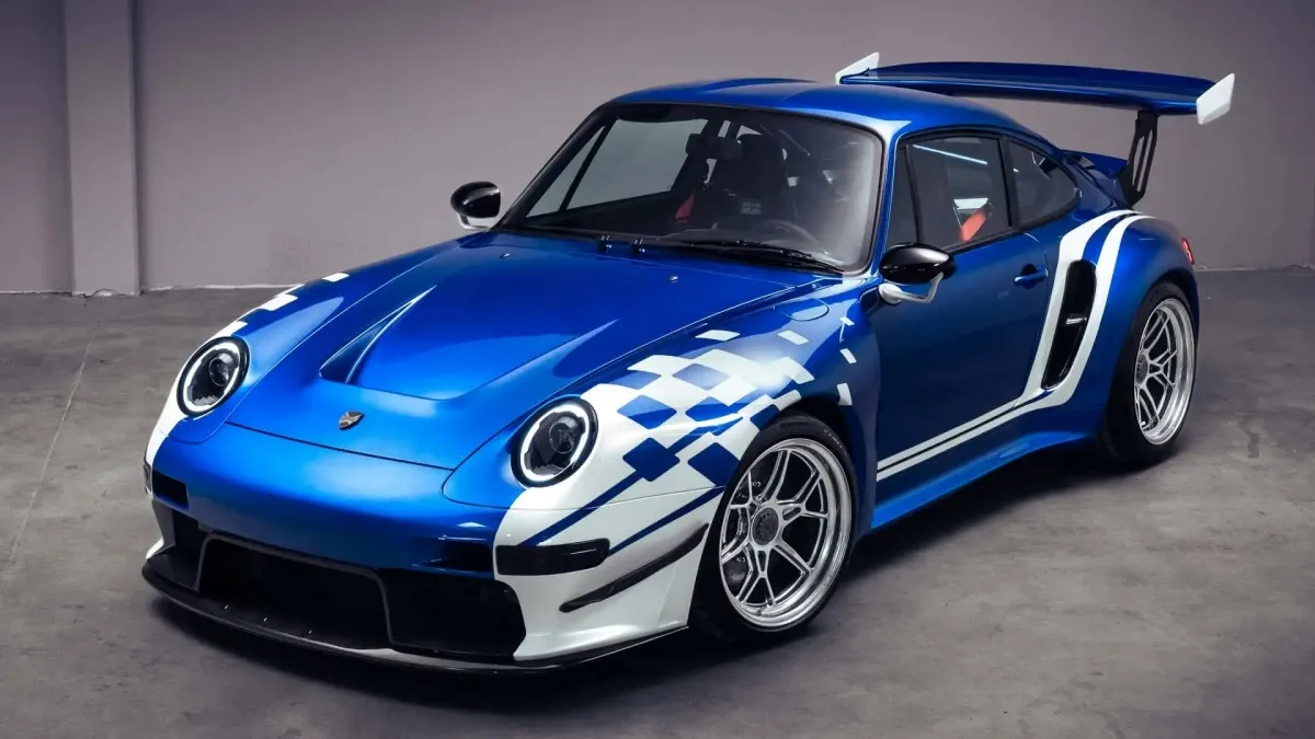 Μια Porsche 911 με άρωμα Formula 1 και Martin Brundle