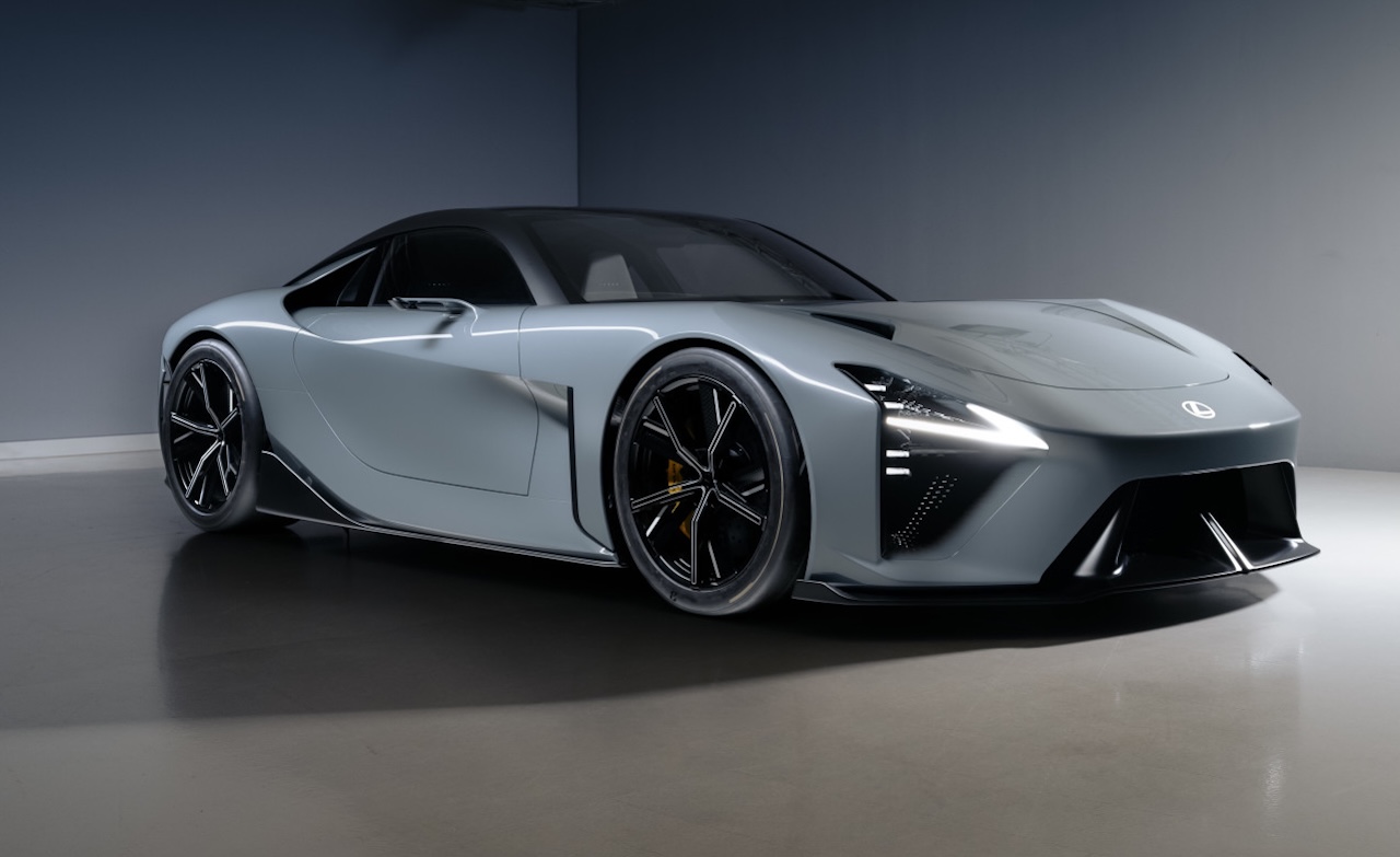 Το νέο Lexus LFA θέλει να κρατήσει ζωντανή την οδηγική απόλαυση