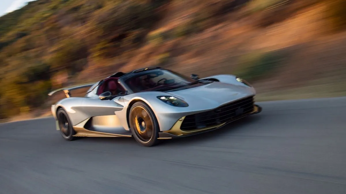 Αυτή είναι η Aston Martin Valhalla των 1.079 ίππων